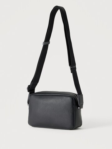 BOSS - Mala de ombro 'Ray' em preto