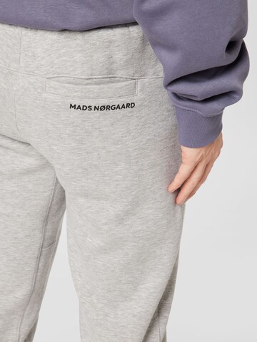 MADS NORGAARD COPENHAGEN Tapered Pants 'Dan' in Grey
