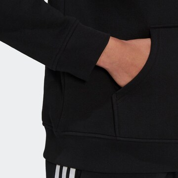 ADIDAS ORIGINALS Sweatshirt 'Adicolor Essentials Fleece' in Schwarz