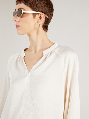 SOAKED IN LUXURY Blouse 'Ioana' in Wit