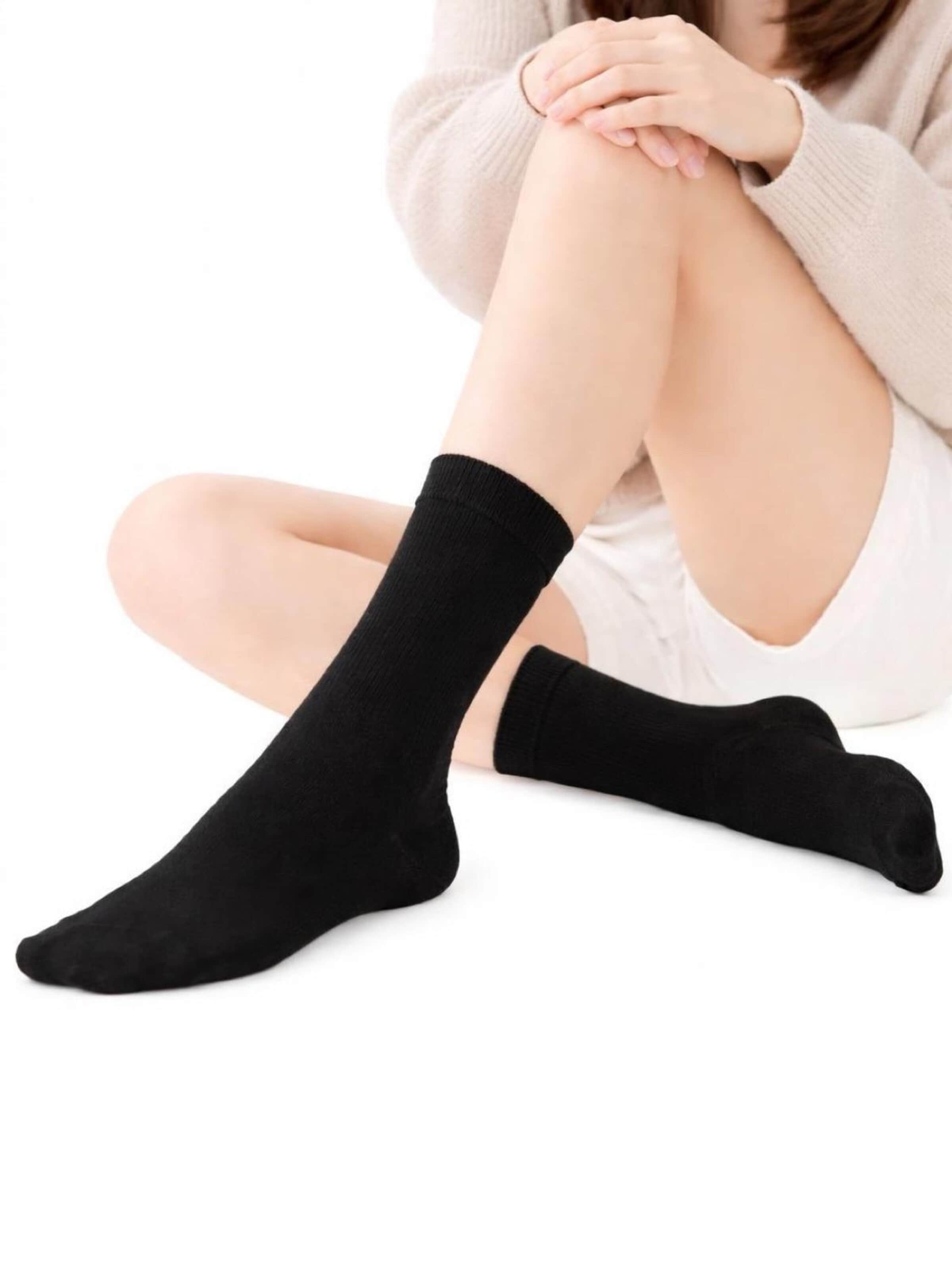 Cocain Underwear Socks in Black: front