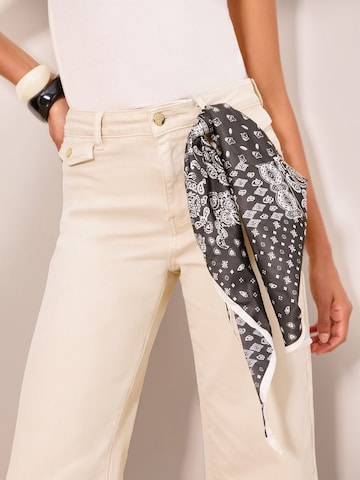 Lipsy Regular Jeans i beige