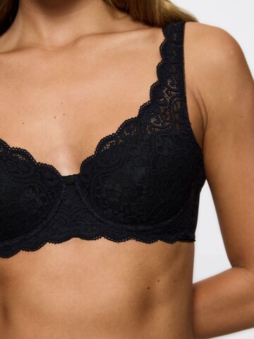 TRIUMPH T-shirt BH ' Amourette ' in Zwart