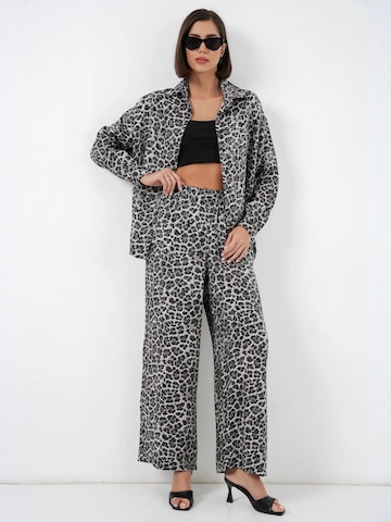 Pantalons de tailleur Bigdart en gris : devant