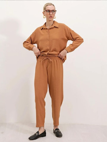 Bigdart - Calças de fato em castanho