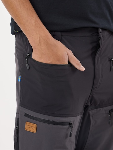 SWEDEMOUNT Regular Outdoorhose 'Lofoten'‌‌‌‌‌‌ in Grau