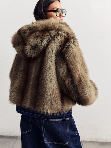 Bershka Winter Jacket in Brown