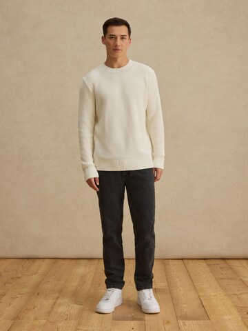 DAN FOX APPAREL Sweater 'Justus' in White