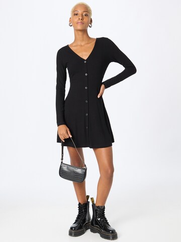 Robe 'Lola' ABOUT YOU en noir