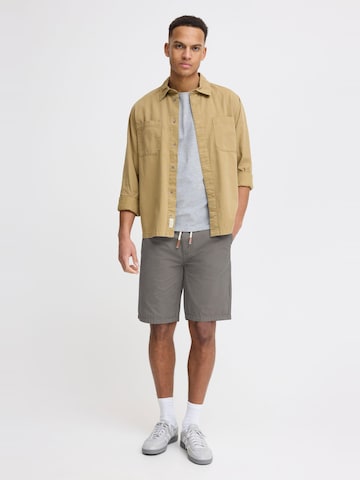 BLEND Regular Chinoshorts mit elastischem Bund 'Kaito' in Grau