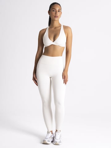 OMNANA Bralette Sports Bra 'MUSE™' in White: front