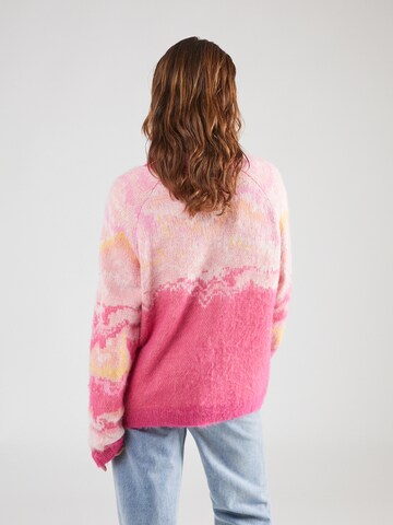 Nasty Gal Pullover in Pink