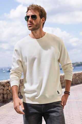 JOHN DEVIN Pullover in Beige: Vorderseite