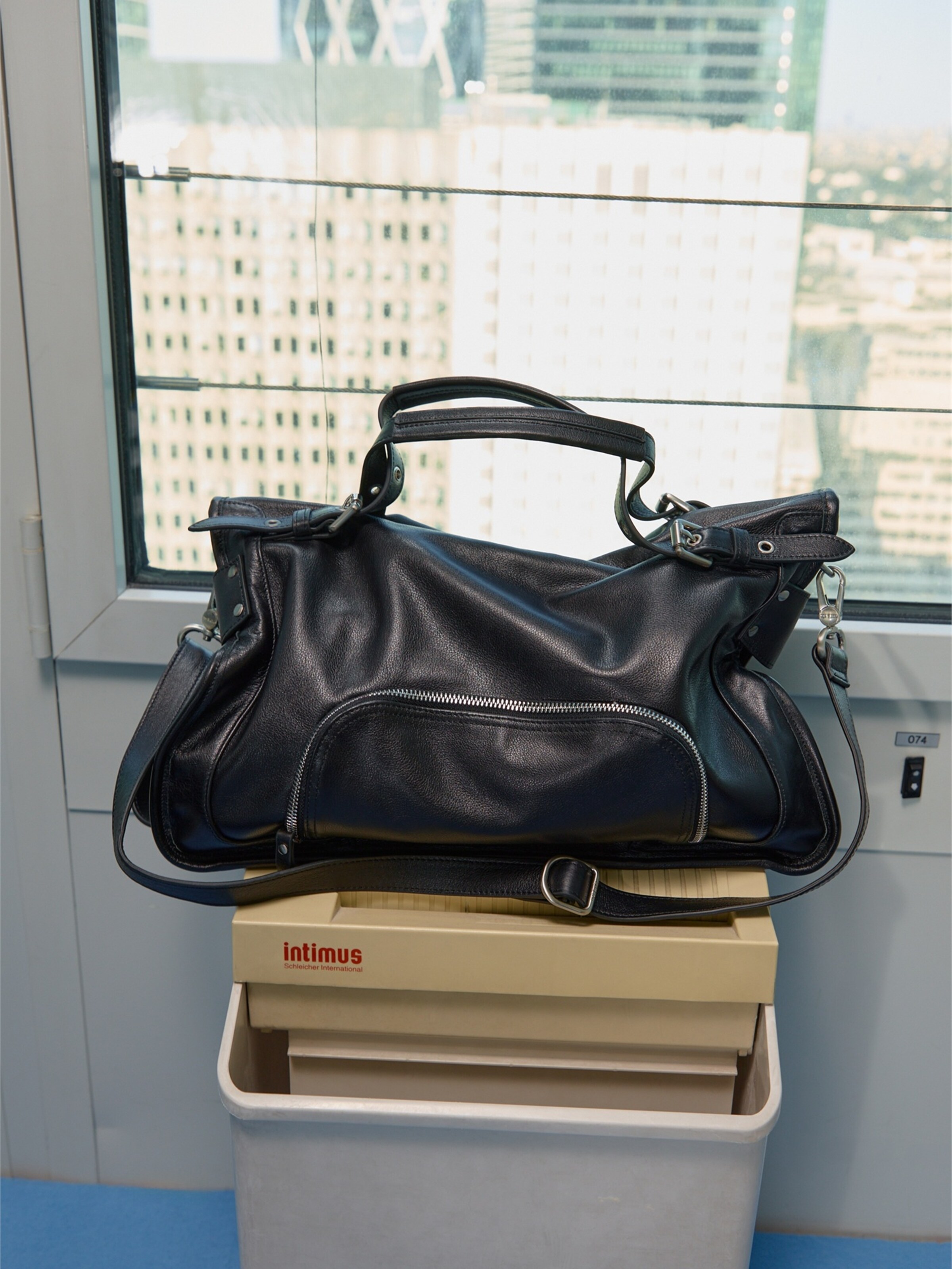 Nat&Nin Handbag 'Meghan' in Black