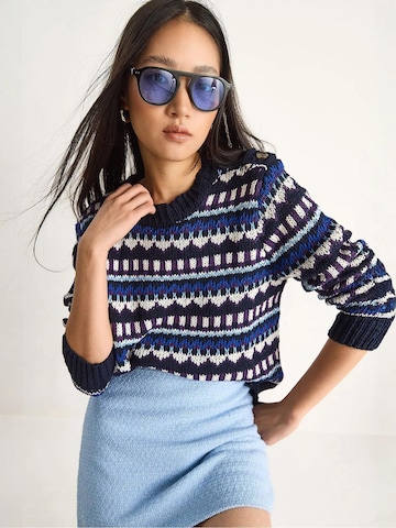 Bianco Lucci Sweater in Blue: front