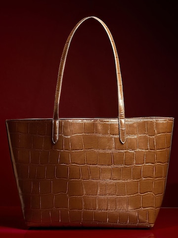 Lipsy Shopper in Braun