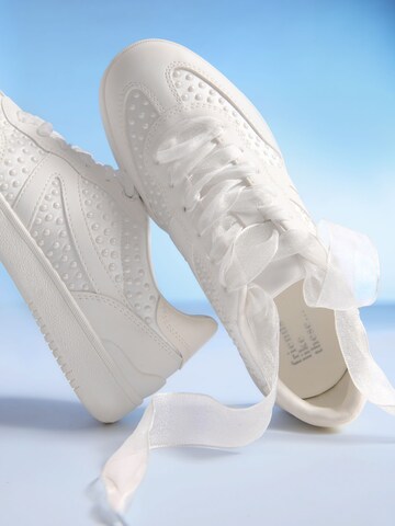 Friends Like These Rövid szárú sportcipők - fehér