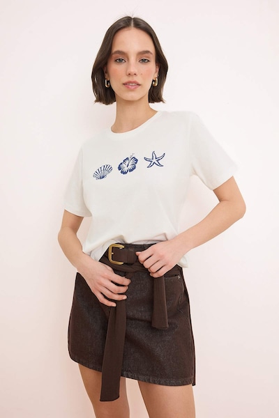 Trendyol T-shirt en XS en bleu marine / blanc, Vue avec produit