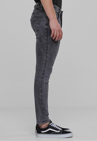 2Y Premium Skinny Jeans in Grey