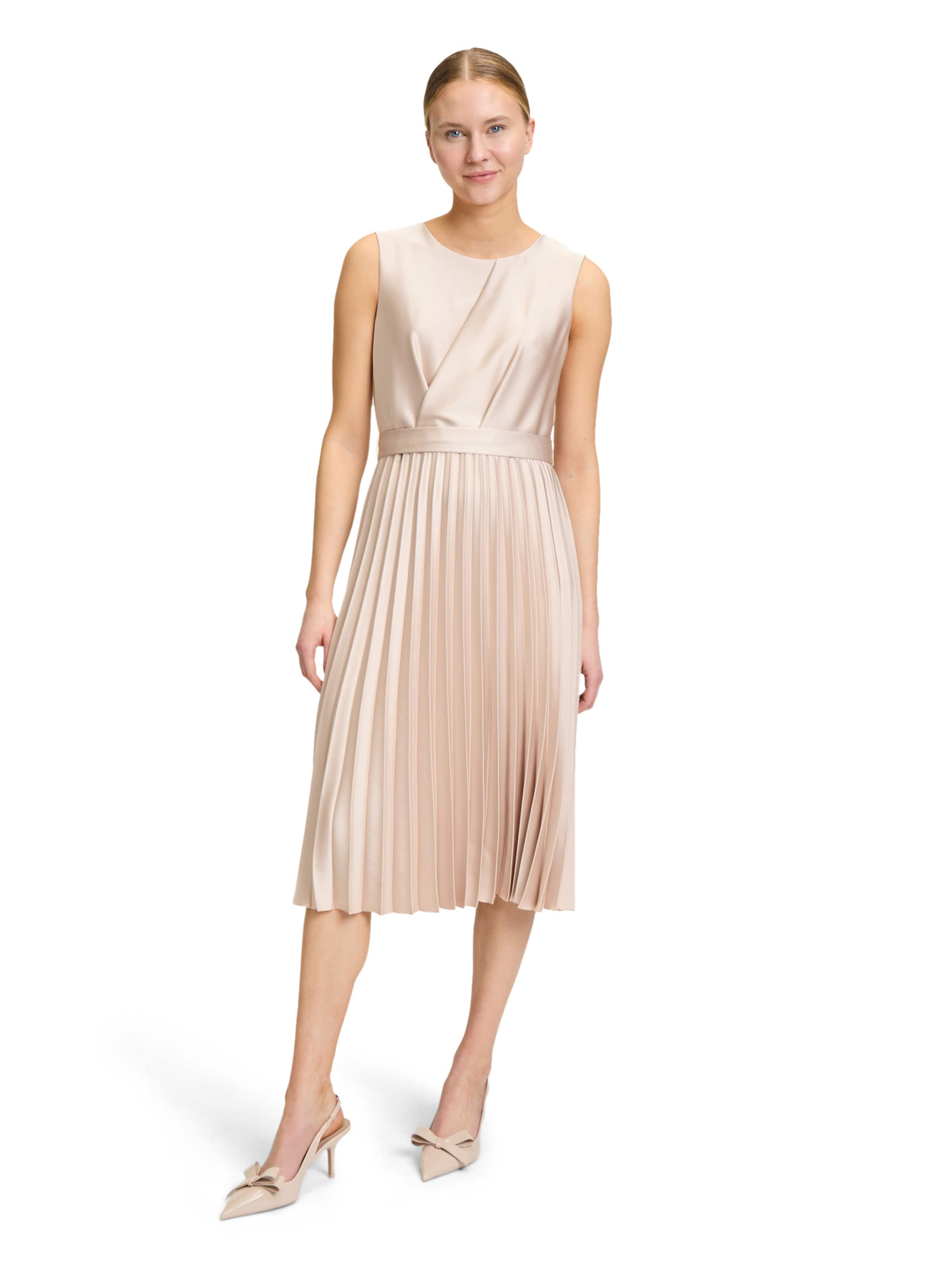 Abito da sera di Betty & Co in beige: frontale