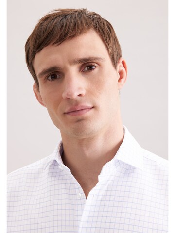 SEIDENSTICKER Regular Fit Hemd ' Schwarze Rose ' in Weiß