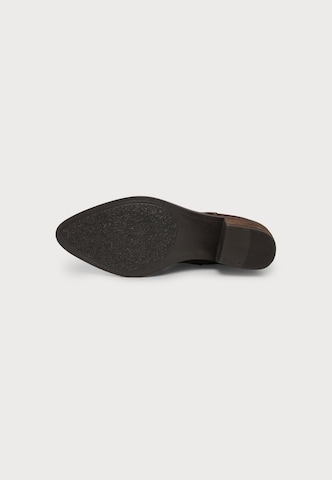 Botine 'EVIE' de la Apple of Eden pe maro