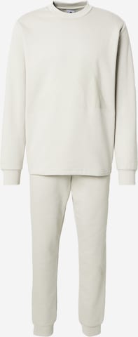 balta ADIDAS SPORTSWEAR Treniruočių kostiumas: priekis