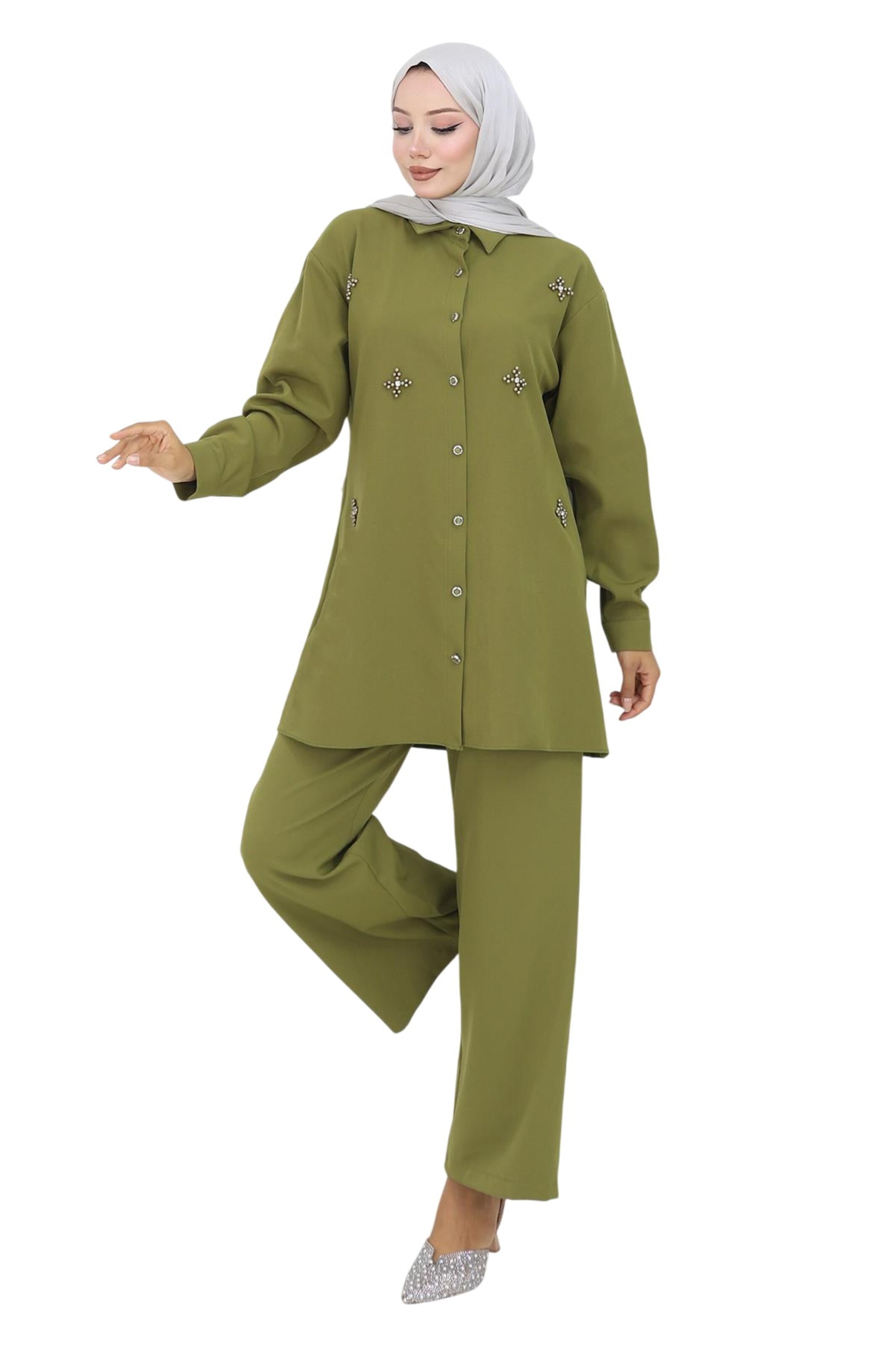 Pantalons de tailleur MODAMIHRAM en vert