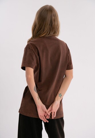 T-Shirt ET Nos en marron