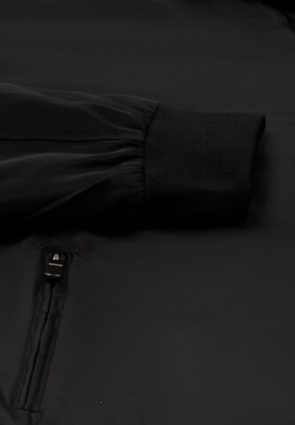 Mozzaar Between-Season Jacket in Black