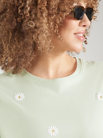 ONLY Carmakoma - Camiseta 'CARMALLE' en verde