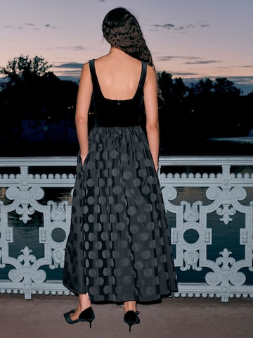 Abito di Next in nero