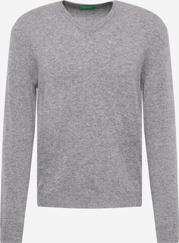 UNITED COLORS OF BENETTON - Ajuste regular Jersey en gris: frente