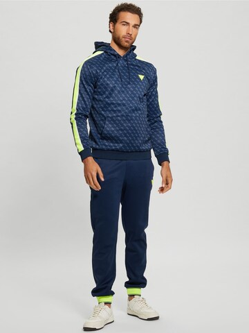 GUESS Sweatshirt in Blau