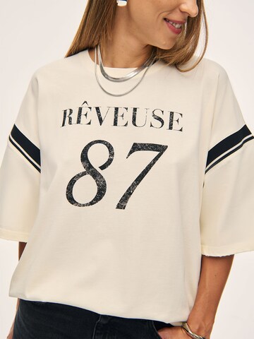 Kamila Šikl Oversized shirt in Wit