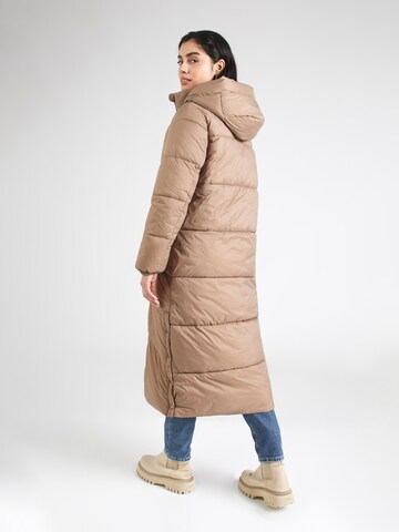 VERO MODA - Abrigo de invierno 'UPPSALA' en marrón