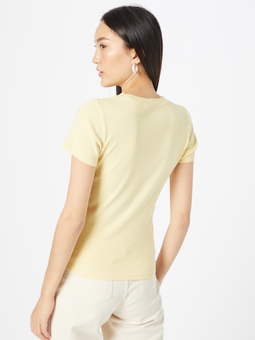 T-shirt 'Rib Baby Tee' LEVI'S ® en jaune