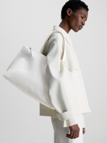 Calvin Klein Shopper in Wit: voorkant