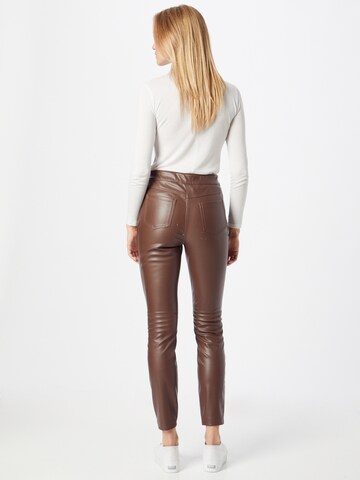 Slimfit Pantaloni 'Stella' di Guido Maria Kretschmer Women in marrone