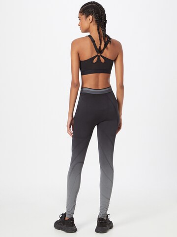 Reebok Skinny Sporthose in Schwarz