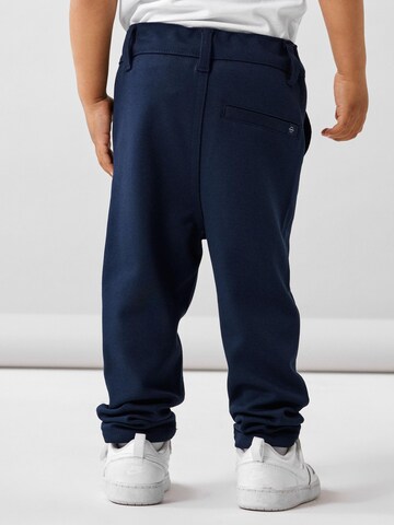 Coupe slim Pantalon 'Silas' NAME IT en bleu