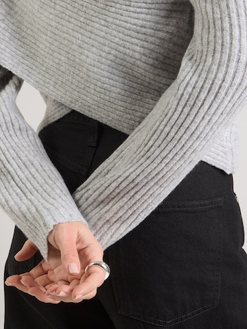 VILA Πουλόβερ 'VIKAYLENA' σε γκρι