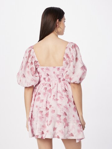 Robe 'KEHLANI' Bardot en rose