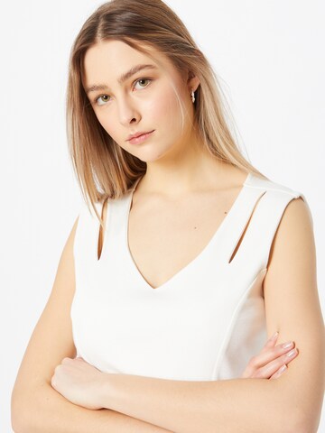 COMMA Top – bílá