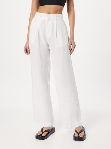 Loosefit Pantalon à pince 'Denise' Gina Tricot en blanc : devant