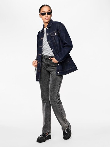 PIECES Regular Jeans 'Kelly' in Grey