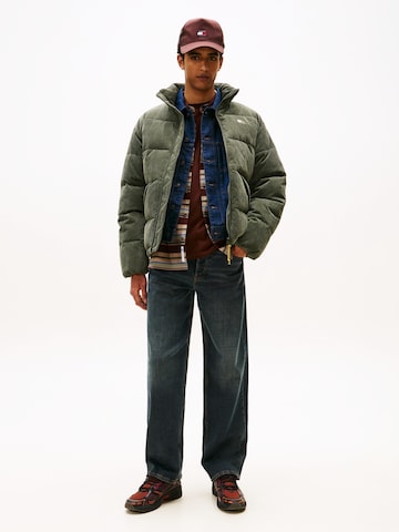 Tommy Jeans Зимняя куртка 'VAIL' в Зеленый