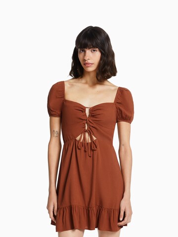 Bershka Letnia sukienka w kolorze brązowy: przód