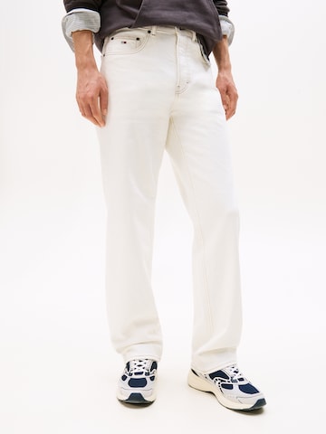 Tommy Jeans Loosefit Jeans 'JAIMIE' i vit: framsida