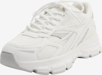 Sneaker bassa di Pull&Bear in bianco: frontale